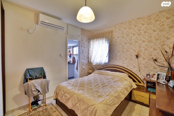 גג/ פנטהאוז, יהושע רבינוביץ, בן גוריון, חולון