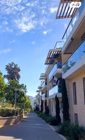 גג/ פנטהאוז, ארזה, מוצא עילית