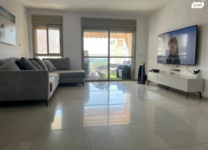 דירה, אייר 12, קרית השרון, נתניה