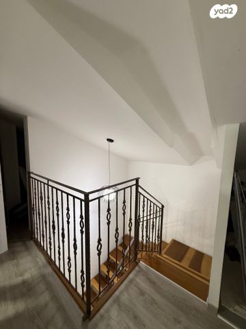 גג/ פנטהאוז, מבשרת ציון