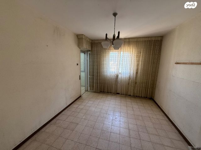 דירה, משה חיים שפירא, קרית שמואל, חיפה