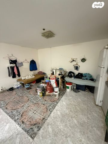 דו משפחתי, אופקים