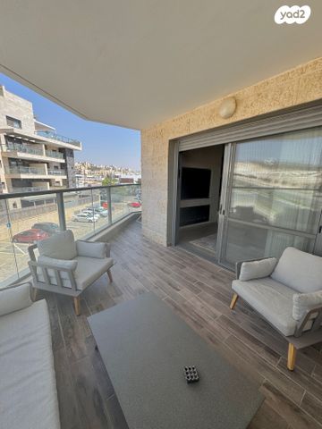 דירה, אשכולית, רמות הרכס, באר שבע