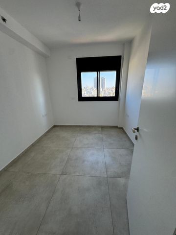 דירה, הרב הרצוג, צפון מערב מרכז העיר, נתניה