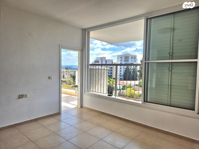 דירה, הוד השרון