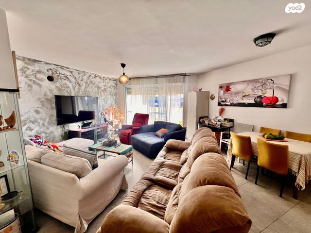 דירה, חנה ומיכאל לוין 22, רביבים, גני ראשון, ראשון לציון