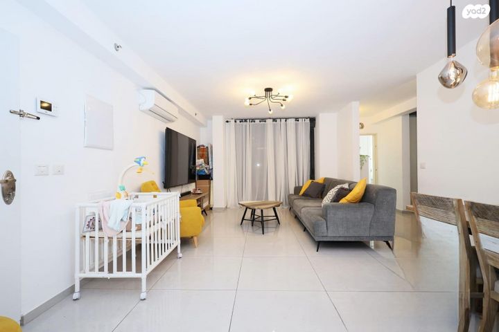 דירה, המעפילים, רובע ב', אשדוד