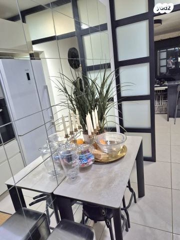 דירה, ש"י עגנון 18, צור שלום, קרית ביאליק