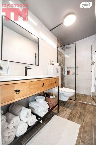 בית פרטי/ קוטג', מרכז פרדס חנה, פרדס חנה כרכור