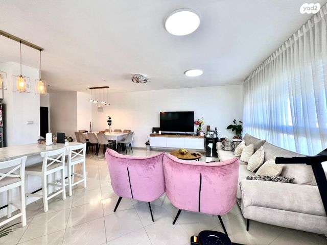 דירה, הרב הרצוג 20, צפון מערב מרכז העיר, נתניה