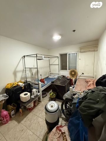 דו משפחתי, אופקים