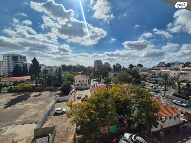 דירה, הוד השרון