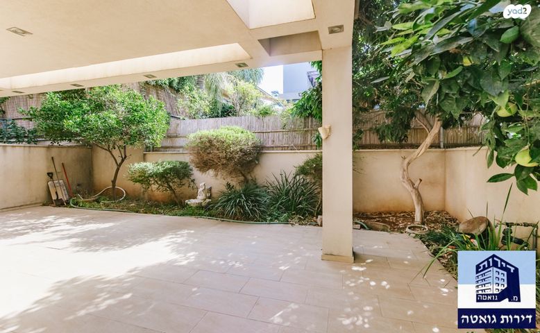 בית פרטי/ קוטג', כפר גנים ג, פתח תקווה