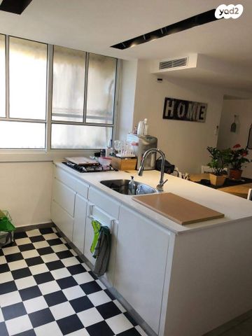 דירה, רחבת צפת, שכונה ט', באר שבע