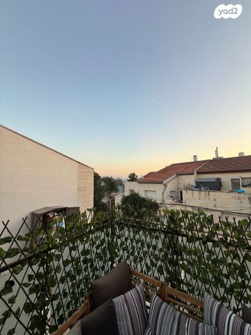 גג/ פנטהאוז, מבשרת ציון