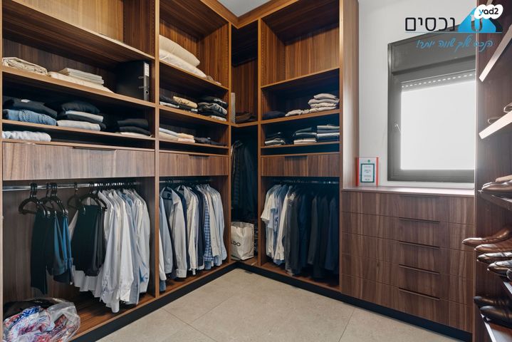 גג/ פנטהאוז, שמעון פרס, מורשת, מודיעין מכבים רעות