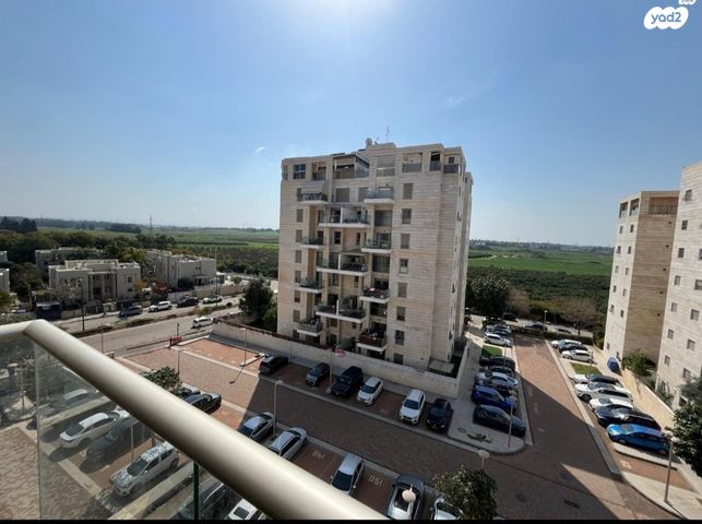 דירה, אייר 12, קרית השרון, נתניה