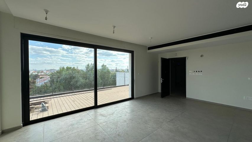 דירת גן, גרין פארק החדשה, הוד השרון