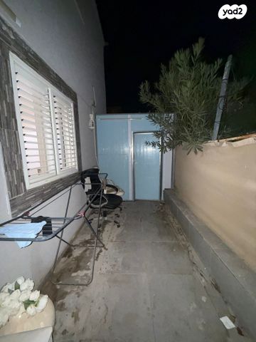 דו משפחתי, אופקים