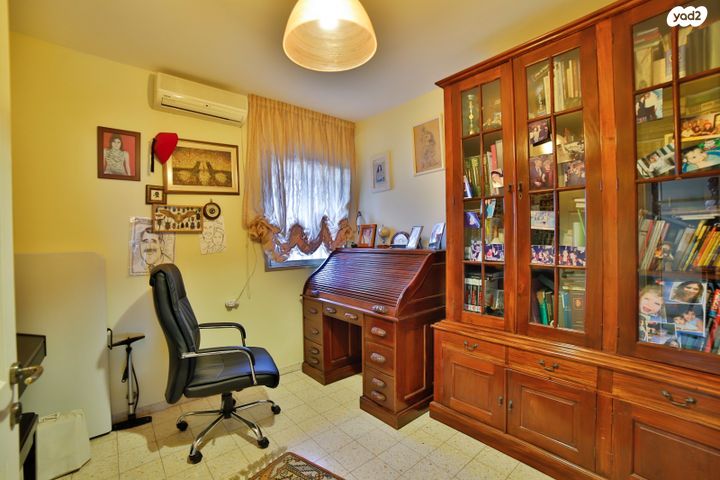 גג/ פנטהאוז, יהושע רבינוביץ, בן גוריון, חולון