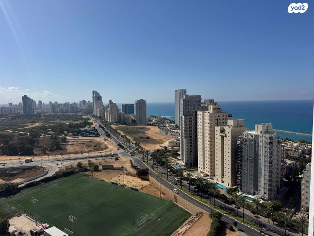 דירה, אמנון ליפקין שחק, נוף הטיילת, נתניה