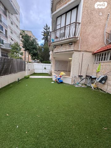 דירת גן, דפנה, קרית ביאליק