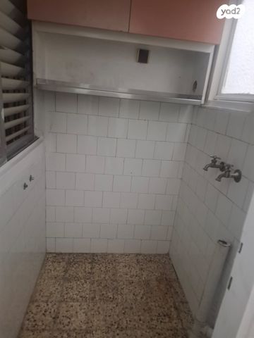 דירה, צבי ש"ץ 8, גרין ועם, חולון