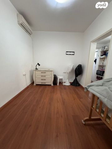 דירת גן, דפנה, קרית ביאליק