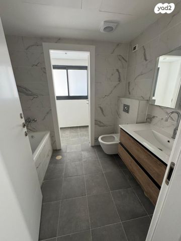 דירה, הרב הרצוג, צפון מערב מרכז העיר, נתניה