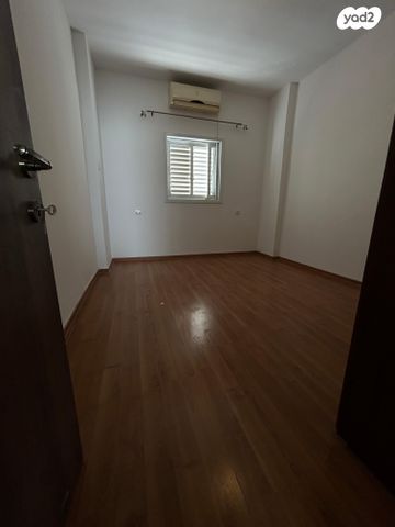 דירה, יהושע חנקין, רסקו א', חולון