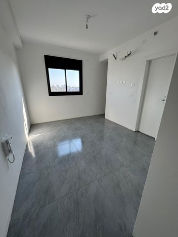 דירה, הרב הרצוג, צפון מערב מרכז העיר, נתניה