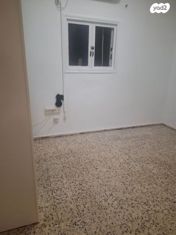 דירה, צבי ש"ץ 8, גרין ועם, חולון