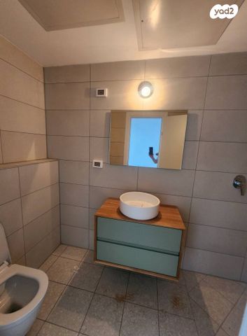 דירה, הצנחנים, נווה שרת, תל אביב יפו