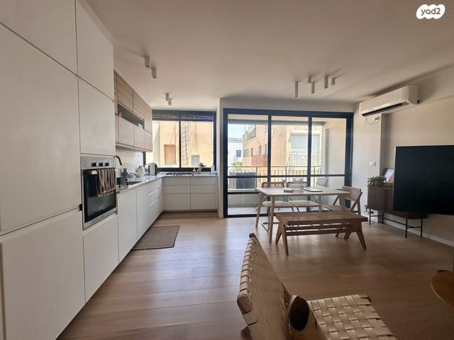 דופלקס, שתי האחיות 2, עג'מי, גבעת העליה, תל אביב יפו