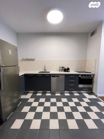 דירה, אלנבי 112, לב תל אביב, לב העיר צפון, תל אביב יפו