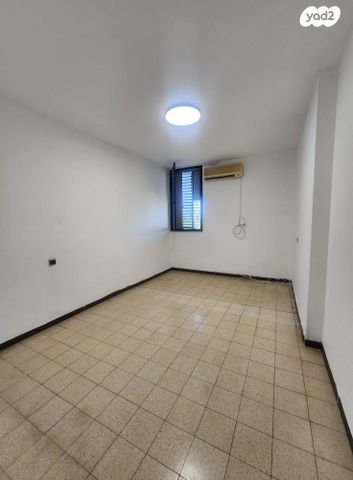 דירה, נווה שרת, תל אביב יפו