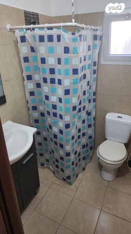 יחידת דיור, שדרות הפרחים, רובע ח', אשדוד