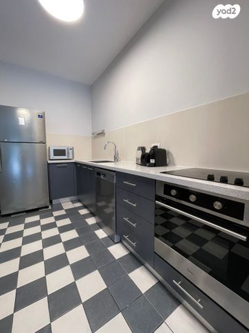 דירה, אלנבי 112, לב תל אביב, לב העיר צפון, תל אביב יפו