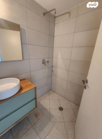 דירה, הצנחנים, נווה שרת, תל אביב יפו