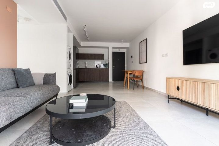 דירה, שדרות ירושלים 1, צפון יפו, המושבה האמריקאית-גרמנית, תל אביב יפו