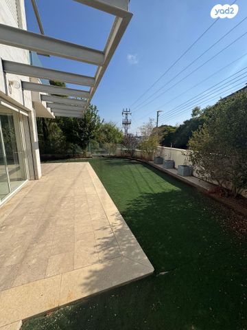 דירת גן, המסילה, הרצליה ב', הרצליה