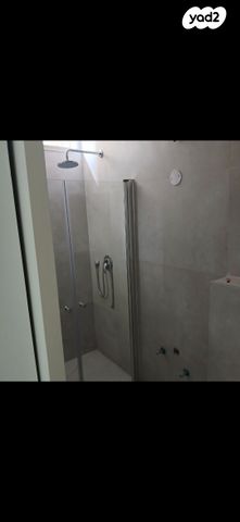 דירה, א.ד. גורדון, רחובות