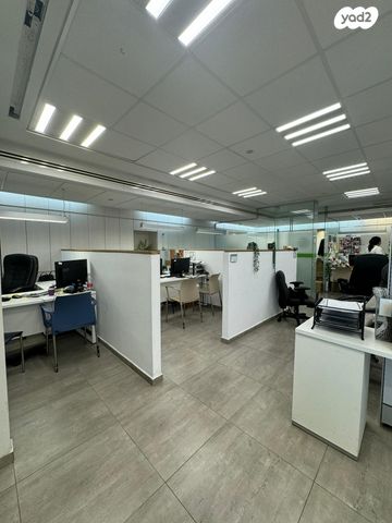 חנויות/ שטח מסחרי, דרך מגדיאל, שאר העיר, הוד השרון