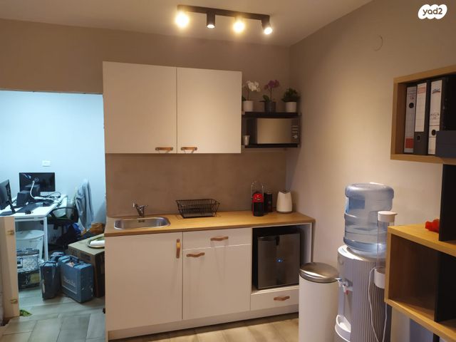 משרדים, הלל 24, מרכז העיר, ירושלים