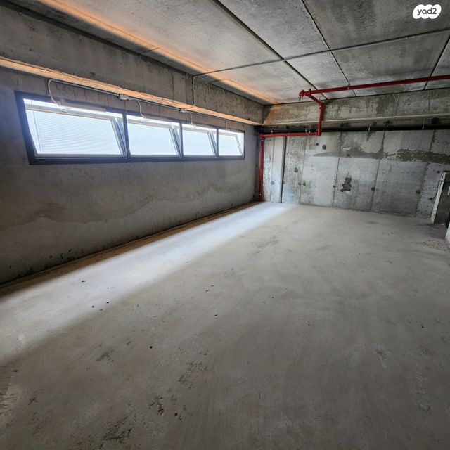 מבני תעשיה, שדרות צורן 19, פארק תעשיות רבין, קרית גת