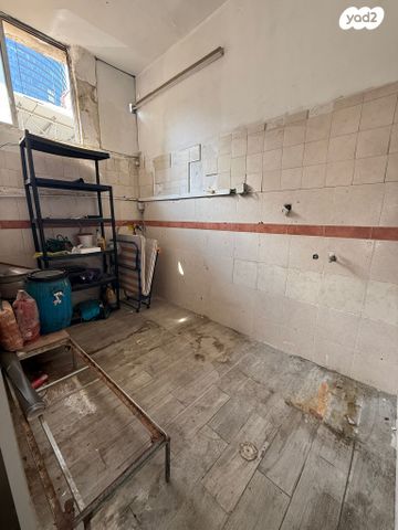 חנויות/ שטח מסחרי, היצירה 25, רמת גן