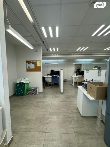 חנויות/ שטח מסחרי, דרך מגדיאל, שאר העיר, הוד השרון