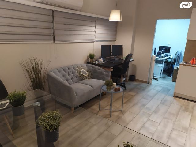 משרדים, הלל 24, מרכז העיר, ירושלים