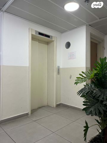 משרדים, אופיר 25, צומת הקריות, חוף שמן, חיפה