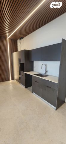 משרדים, הנופר, אזור תעשייה קרית אתגרים, רעננה